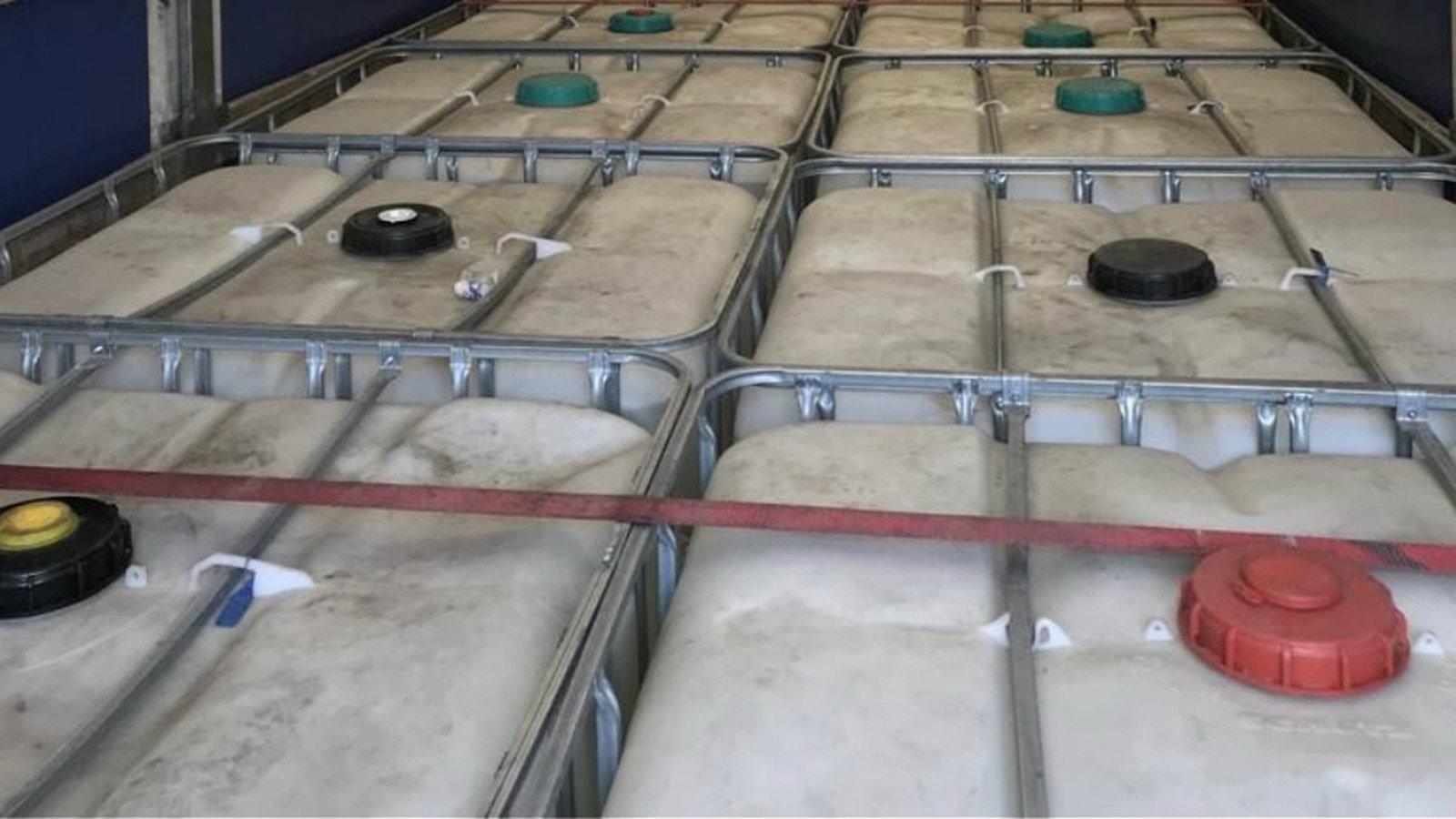 Οι συλληφθέντες με τη δικογραφία που σχηματίστηκε σε βάρος τους οδηγήθηκαν στον αρμόδιο Εισαγγελέα.