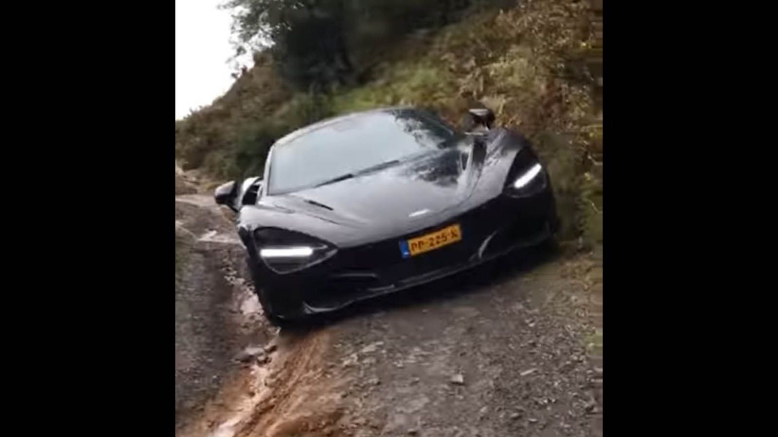 Πώς τα πηγαίνει στο χώμα η McLaren 720S;