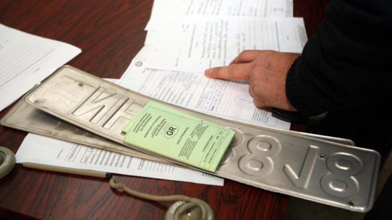 Από την διάταξη πάντως εξαιρούνται οι ιδιοκτήτες των οποίων τα οχήματα καταστράφηκαν λόγω φυσικών καταστροφών.