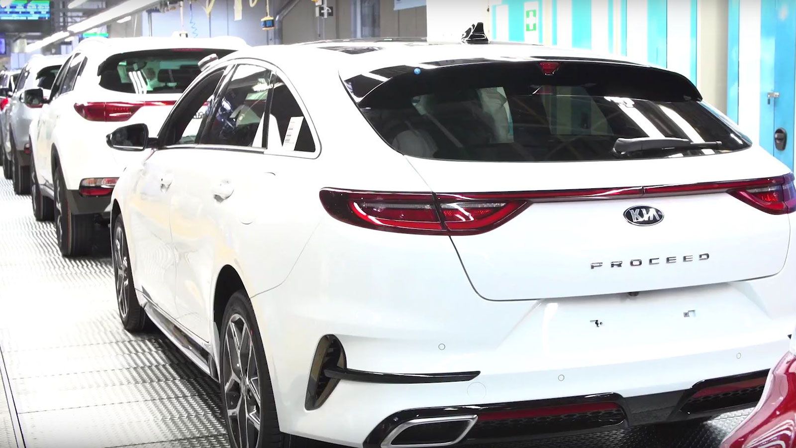 Το Kia ProCeed έχει μπει στη γραμμή παραγωγής της εταιρείας στο εργοστάσιο της Zilina.
