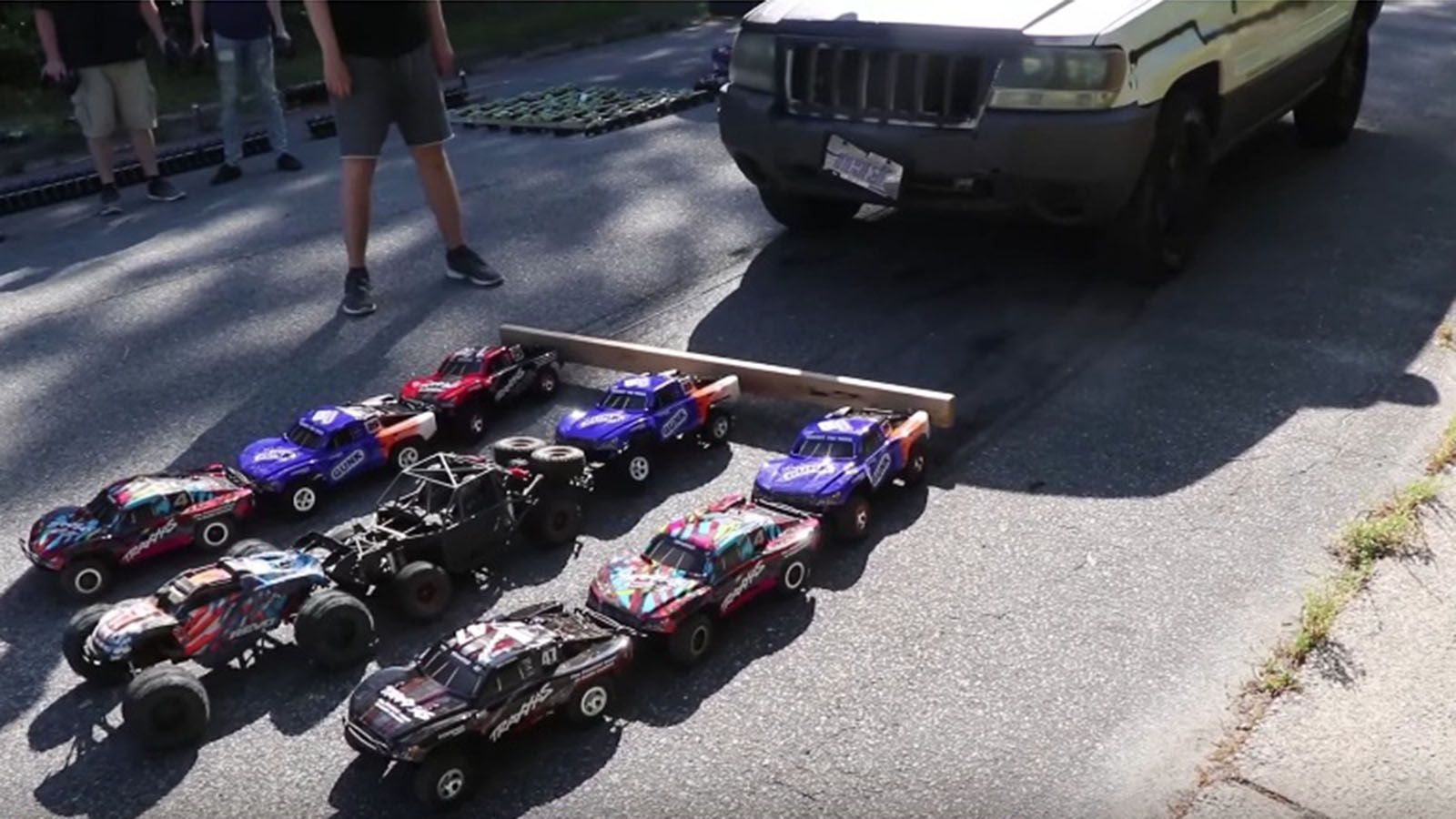 Πληροφορίες σχετικά με το βάρος του SUV δεν έχουν γίνει γνωστές.