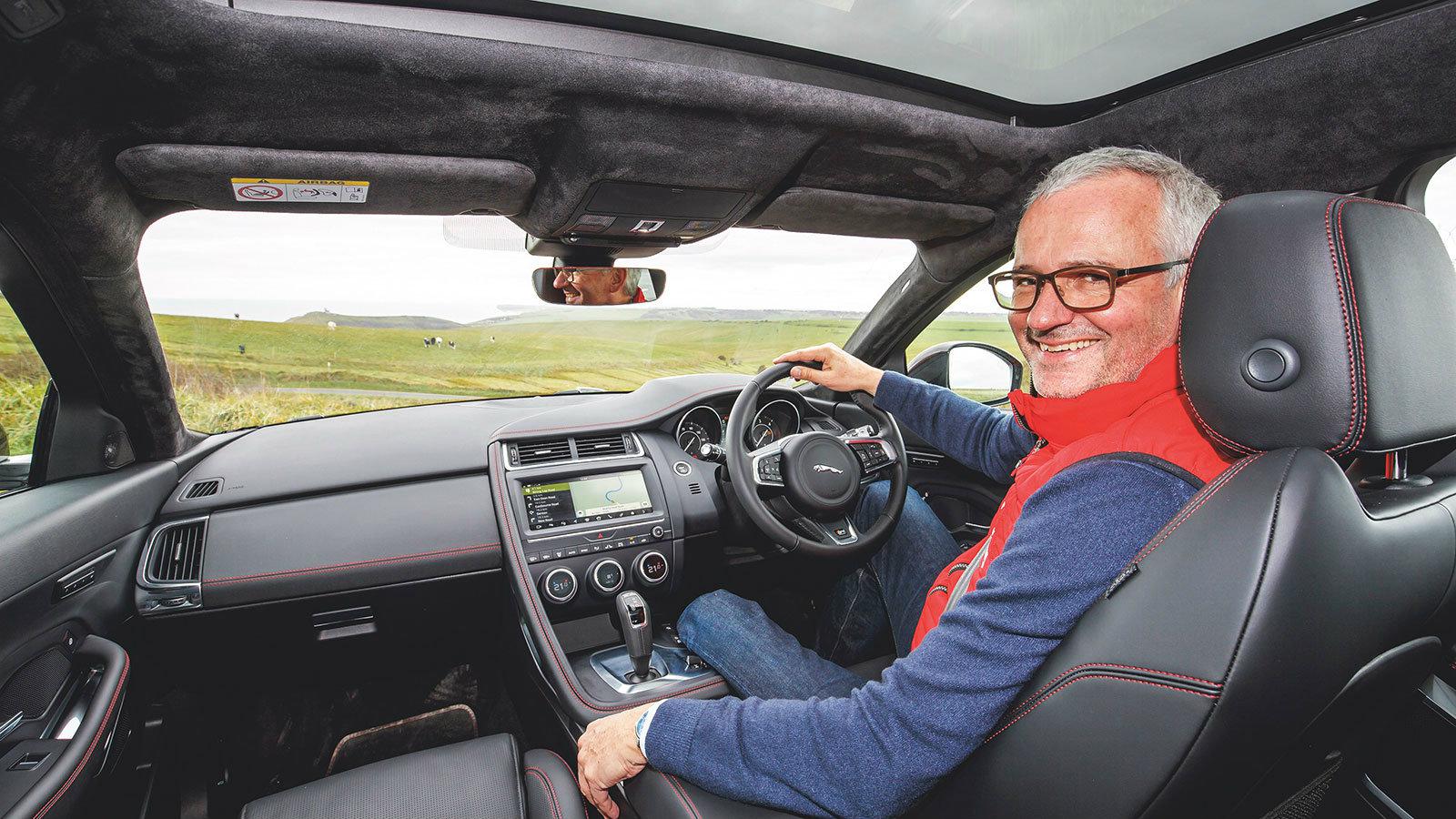 Σχεδιασμός που φωνάζει Jaguar από μακρία 