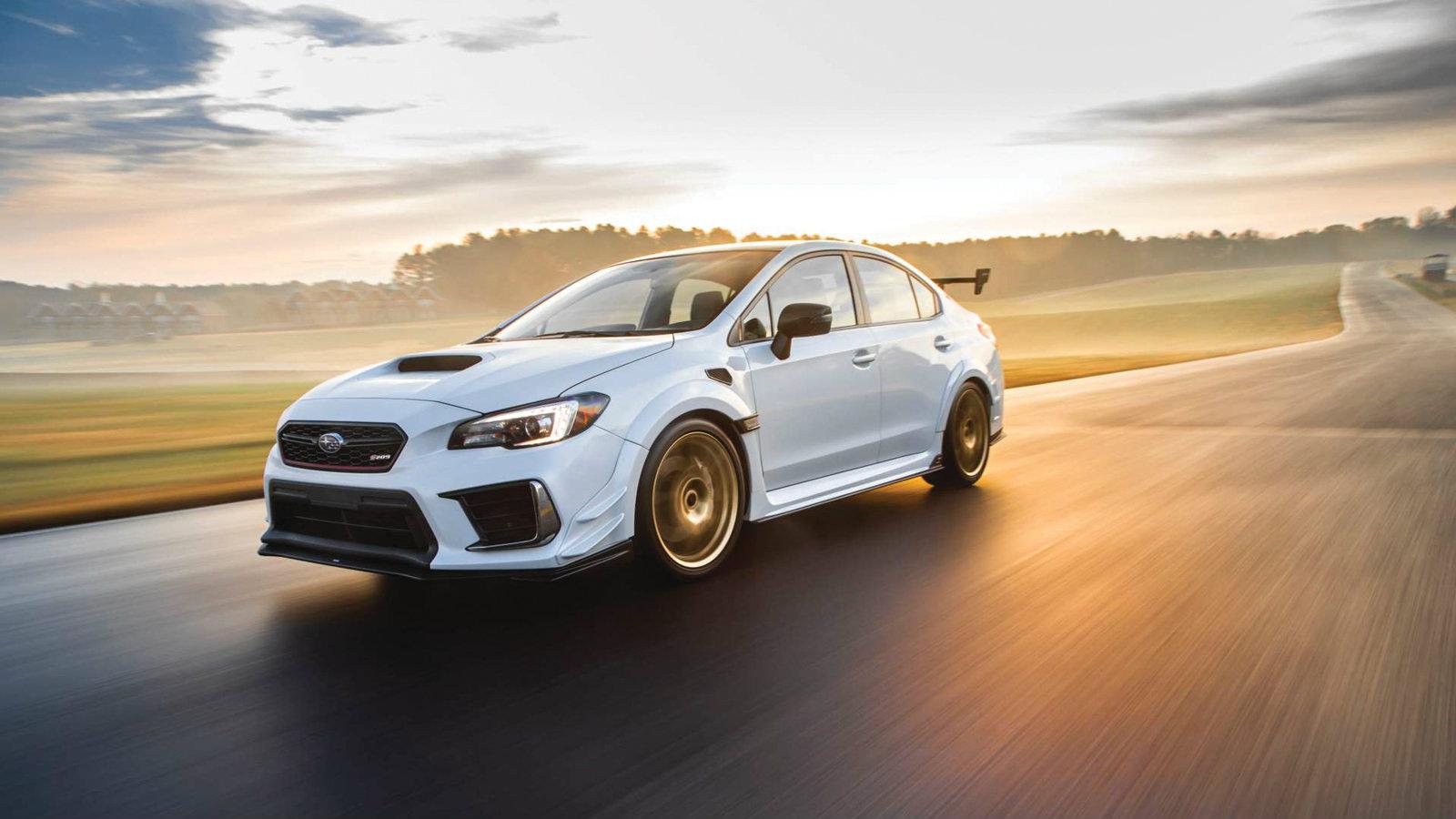 Σε μόλις 200 μονάδες παραγωγής, το μοντέλο διαθέτει έναν υπερτροφοδοτούμενο τετρακύλινδρο boxer κινητήρα 2,5 λίτρων, ο οποίος προσφέρει 346 ίππους. 