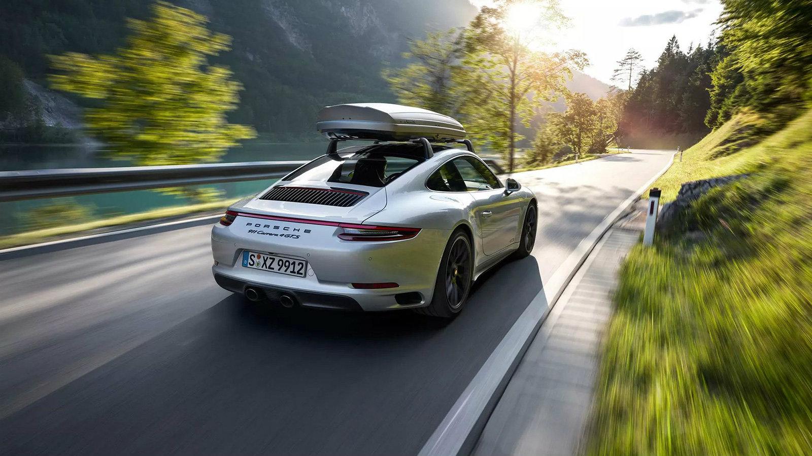 Η γερμανική εταιρεία παρουσίασε δύο νέες μπαγκαζιέρες οροφής.