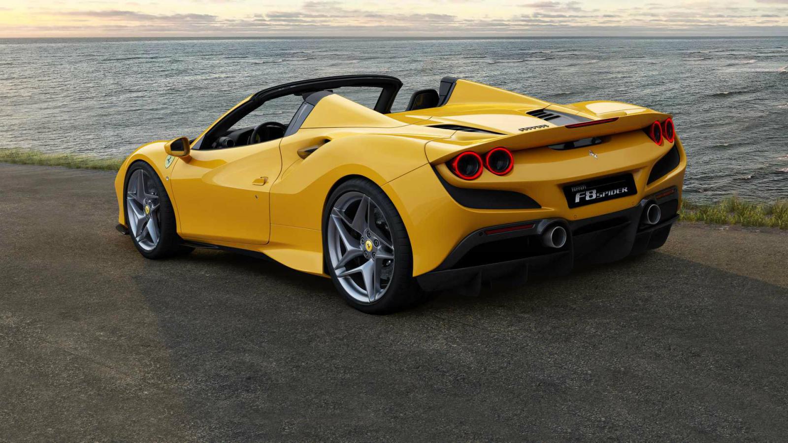 Επίσημο: Nέα Ferrari F8 Spider 720PS