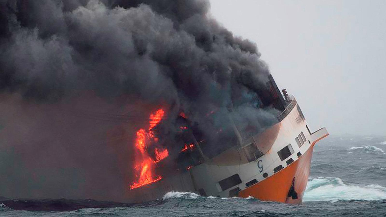 Στον πάτο της θάλασσας 2.000 Porsche και Audi