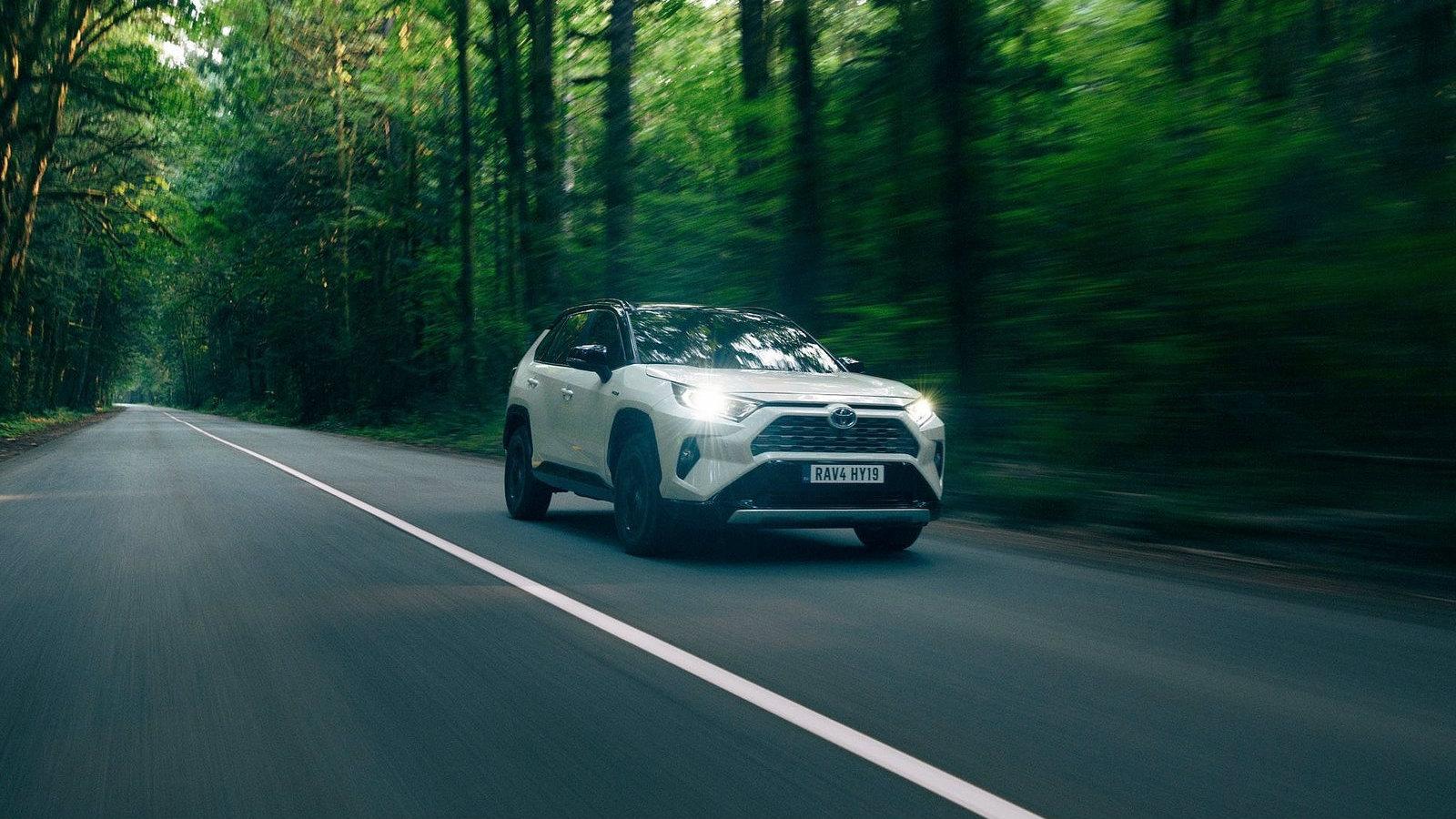 TOYOTA: Ανακοίνωση για τις τιμές διάθεσης του νέου RAV4