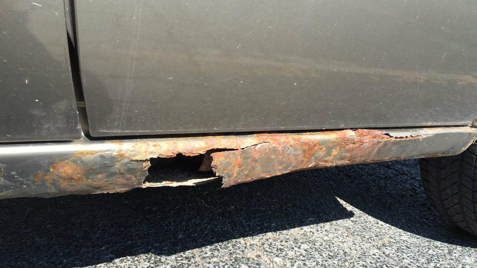 Νέα αυτοκίνητα σκουριάζουν μέσα σε μικρό χρονικό διάστημα!