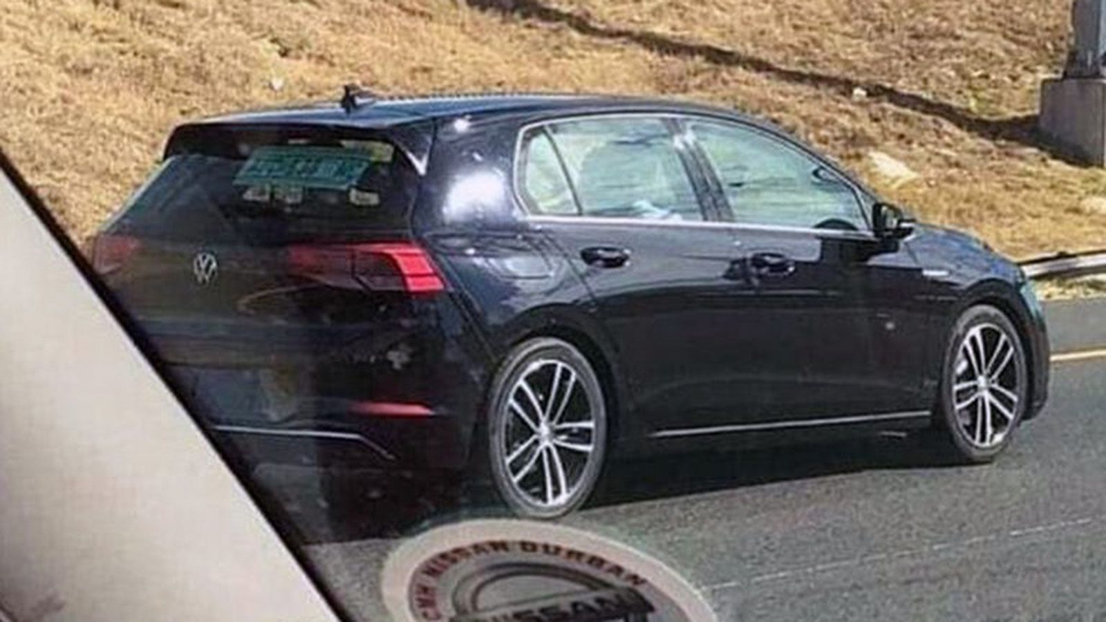 Αποκαλύπτουμε video και εικόνα του νέου VW Golf 8