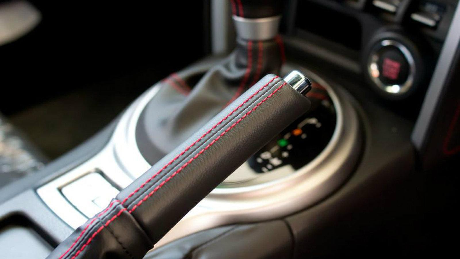 Το κλασσικό χειρόφρενο «πέθανε»