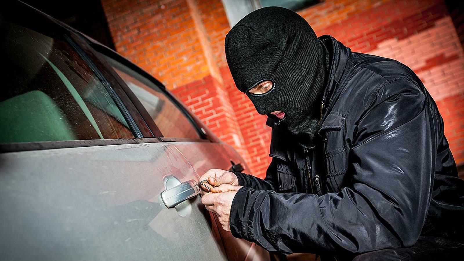 2η θέση η Ελλάδα σε κλοπές αυτοκινήτων 