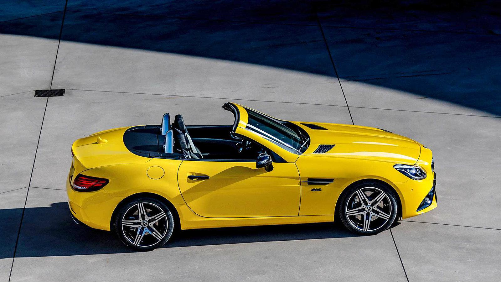 Σε ένα εντυπωσιακό «ηλιόλουστο» κίτρινο χρώμα ντύθηκε η τρίτη γενιά της Mercedes-Benz SLC.