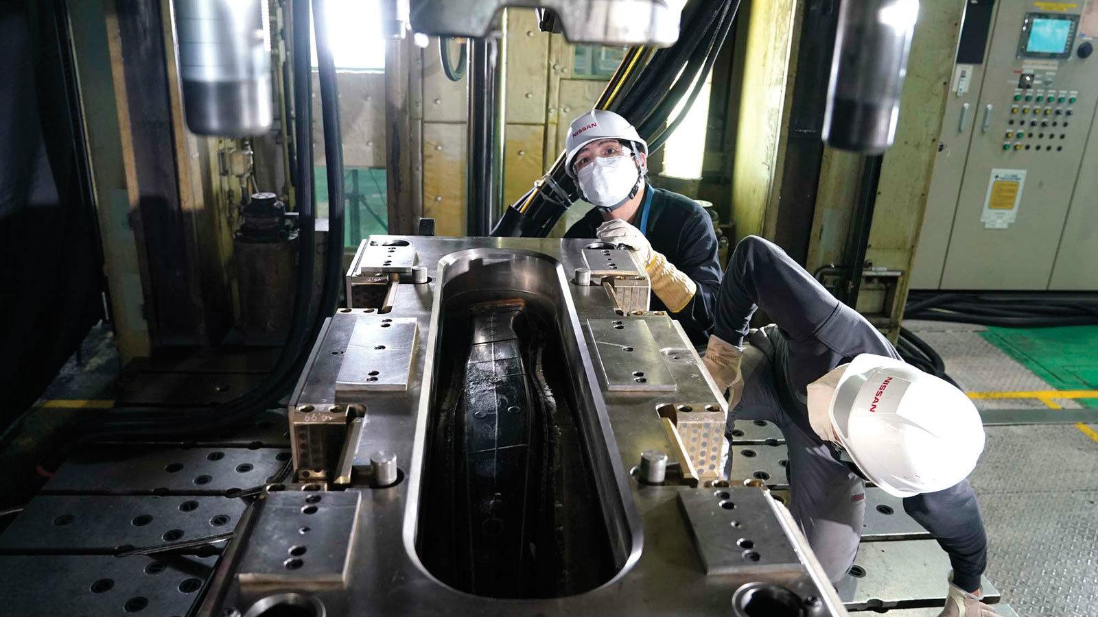 Η Nissan τελειοποιεί τα ανταλλακτικά από ανθρακονήματα