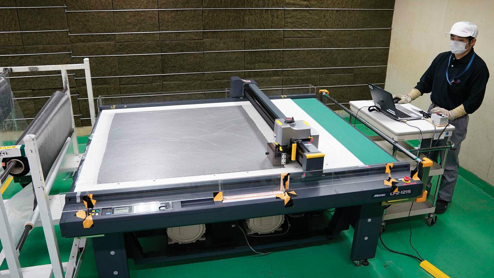 Η Nissan τελειοποιεί τα ανταλλακτικά από ανθρακονήματα