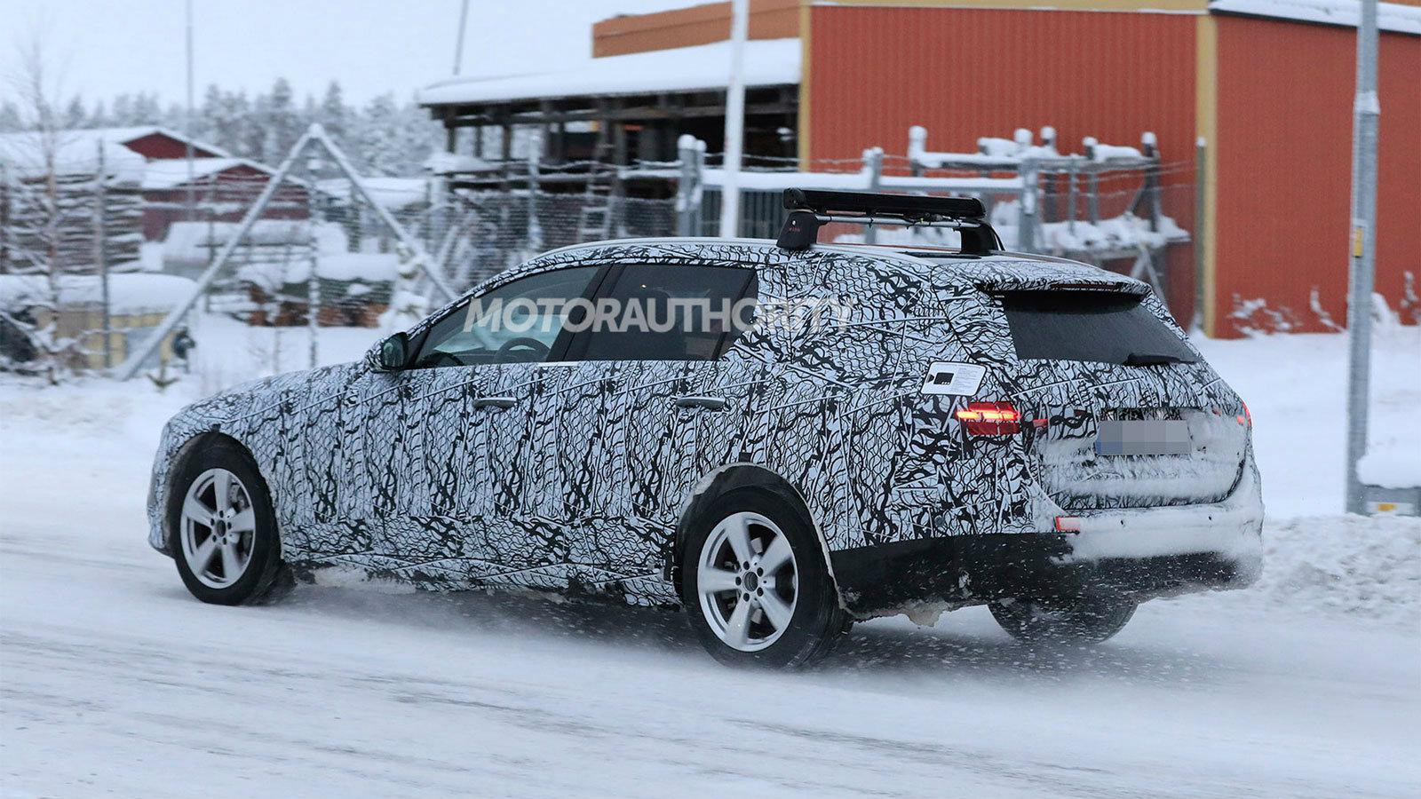 Ετοιμάζεται η Mercedes C-Class wagon