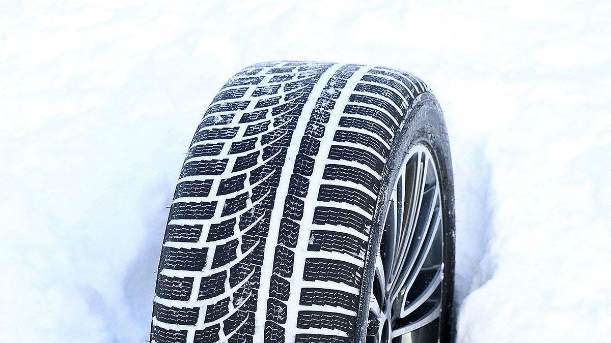 Test χειμερινών ελαστικών: Δοκιμάζουμε 51 σετ 245/45 R 18