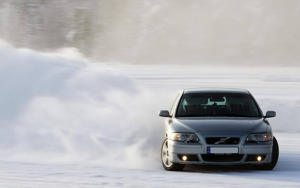 Service και διαγνωστικά μηχανήματα VDASH για Volvo στο Περιστέρι - MR VOLVO ΤΣΙΒΓΟΥΛΗΣ