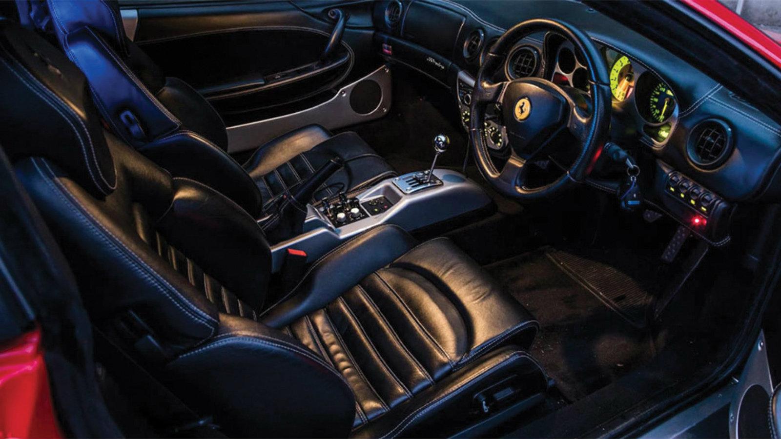 Δεν είναι photoshop. Είναι μία 9 θέσια Ferrari λιμουζίνα