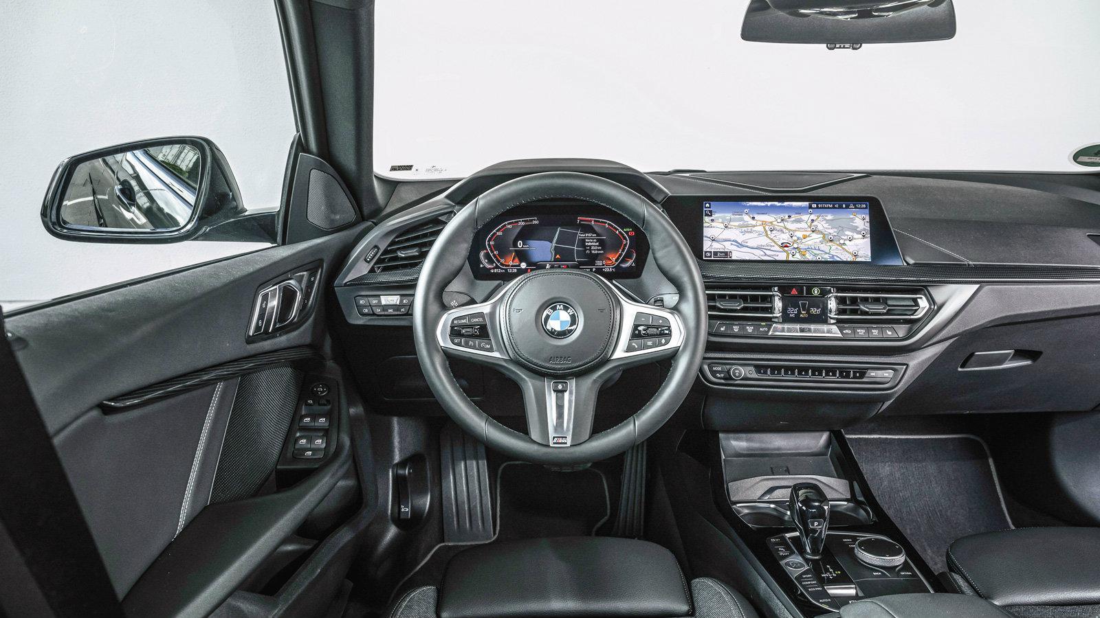 Συγκρίνουμε Audi A3 Sport sedan με BMW 218i Gran Coupé