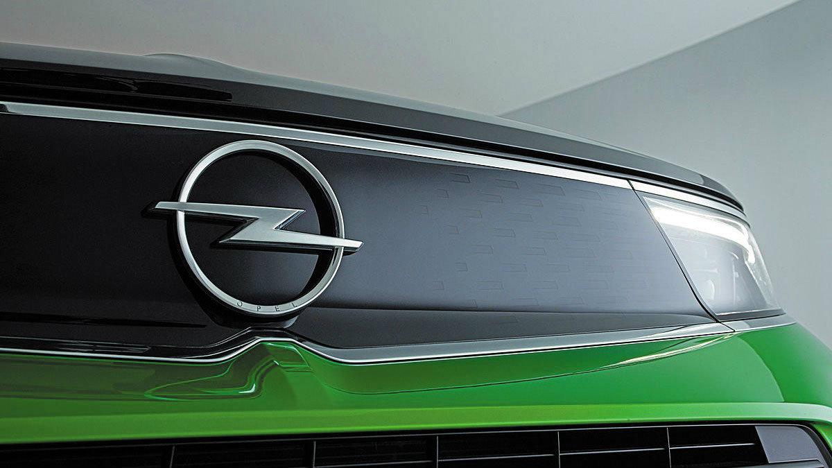 Opel: Από το έμβλημα εταιρείας ραπτομηχανής στον κεραυνό!