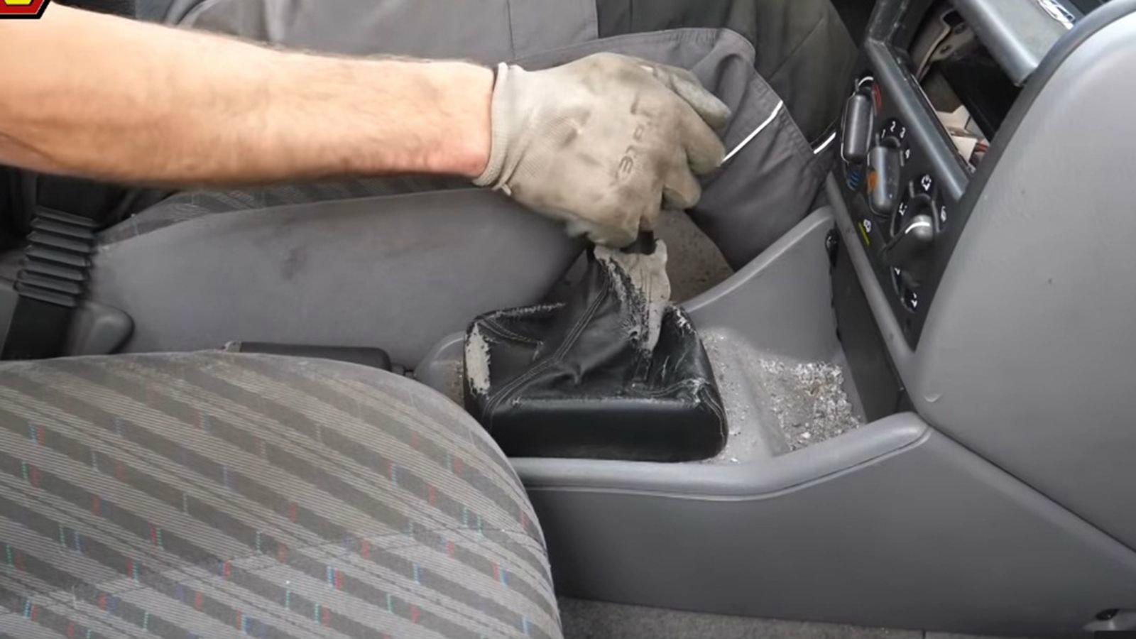 Έβαλε όπισθεν σε χειροκίνητο Astra με 100 χλμ/ώρα [video]