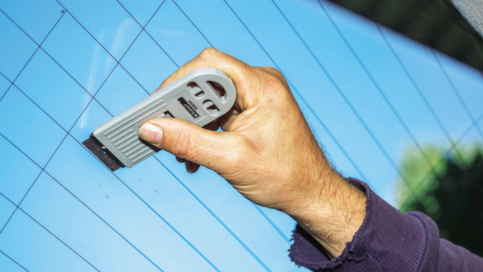 Έτσι θα βάλεις μόνος σου φιμέ μεμβράνες