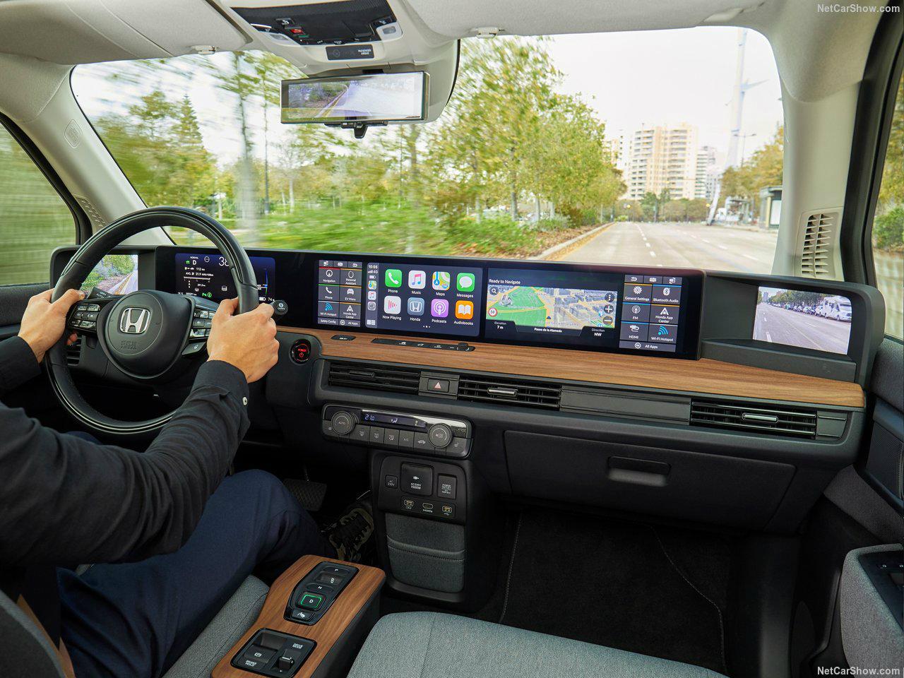 Οι Γερμανοί βράβευσαν Ιαπωνικό ως το αυτοκίνητο της χρονιάς!