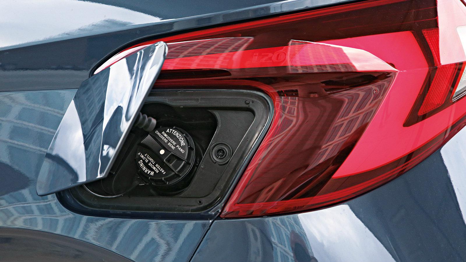 Οδηγούμε το νέο Hyundai i20 Facelift