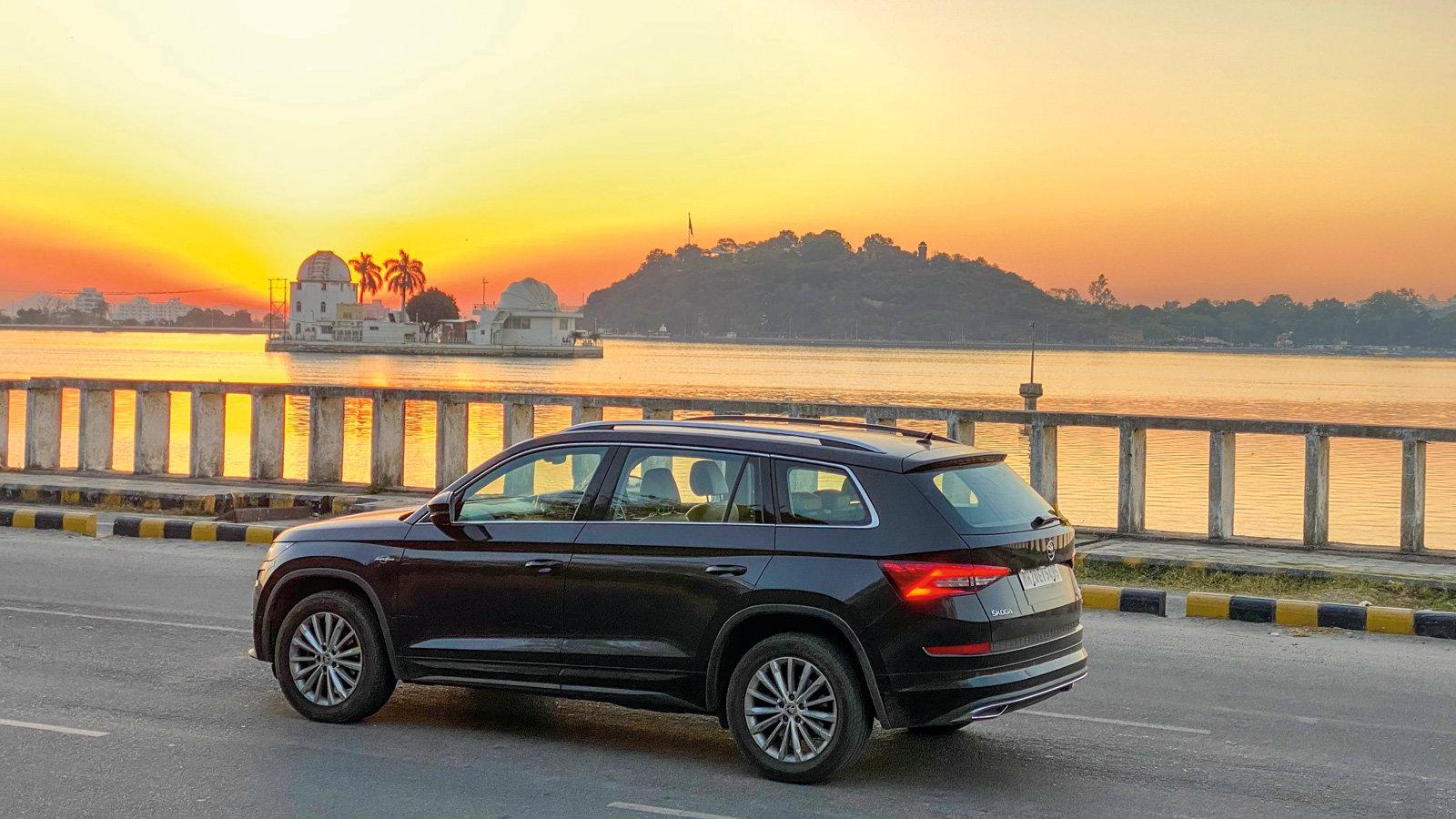 Πως είναι να οδηγείς στους άναρχους δρόμους της Ινδίας?