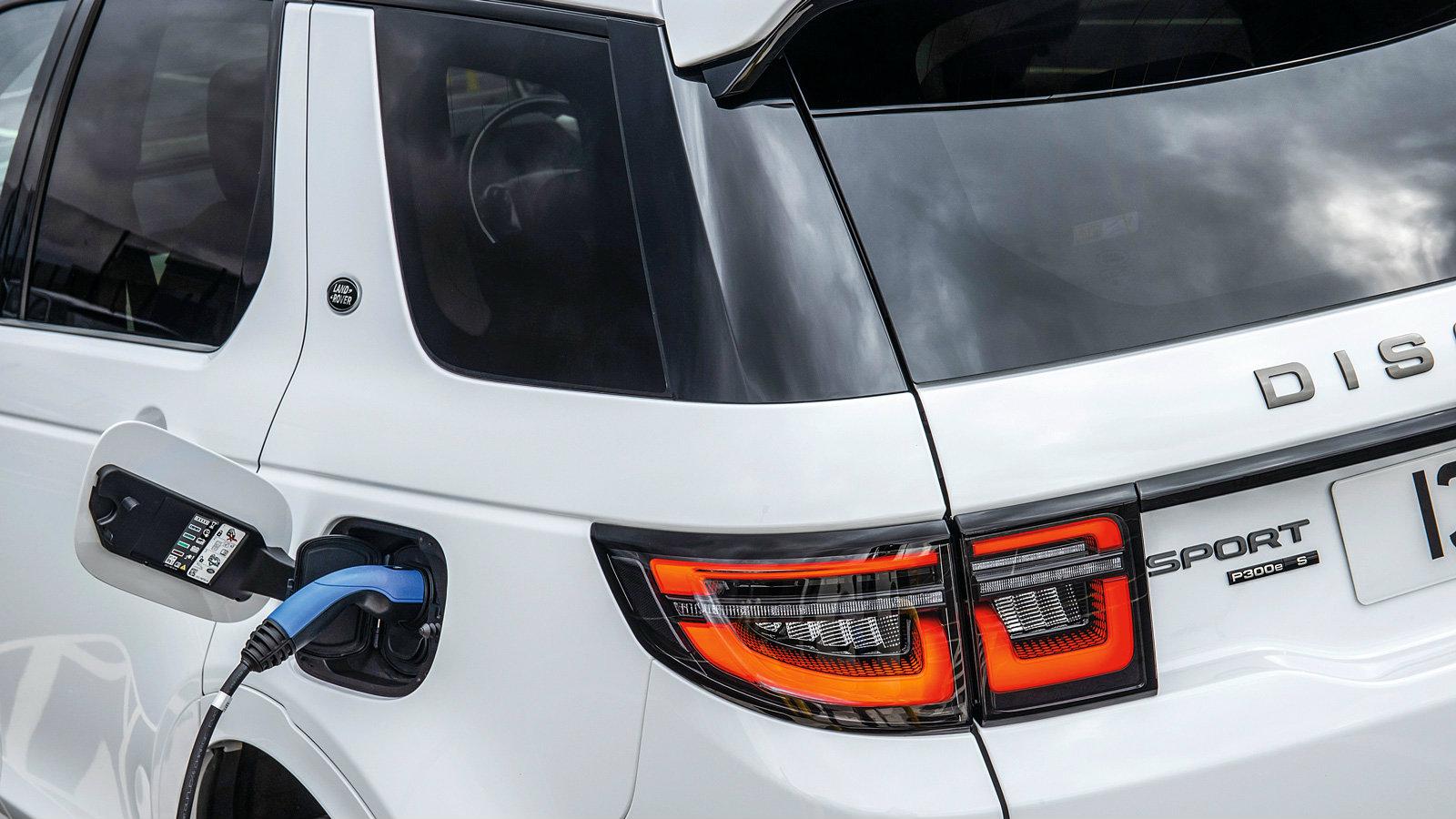 Οδηγούμε Land Rover Evoque και Discovery Sport PHEV 