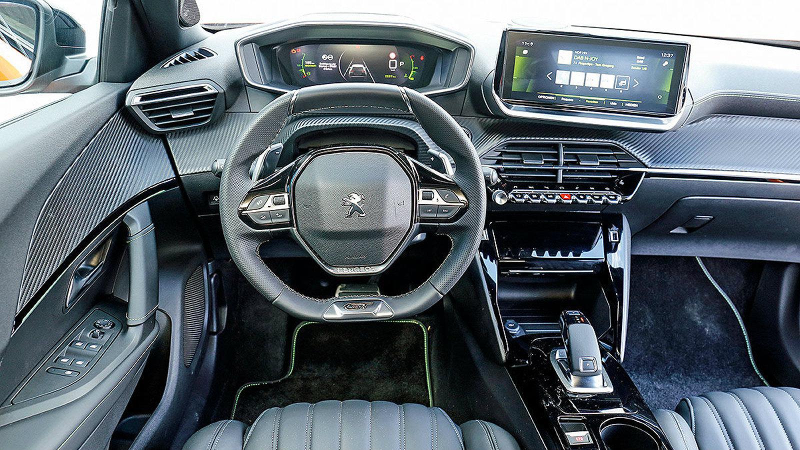 Συγκρίνουμε το Peugeot 2008 με το Renault Captur