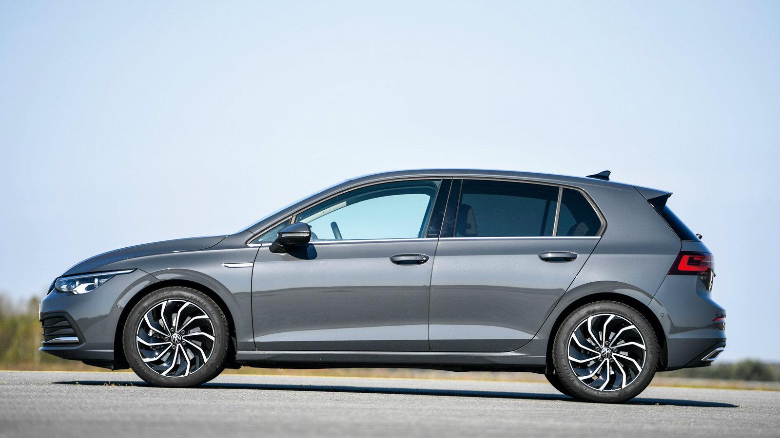 Συγκρίνουμε το νέο VW Golf με την BMW Σειρά 1