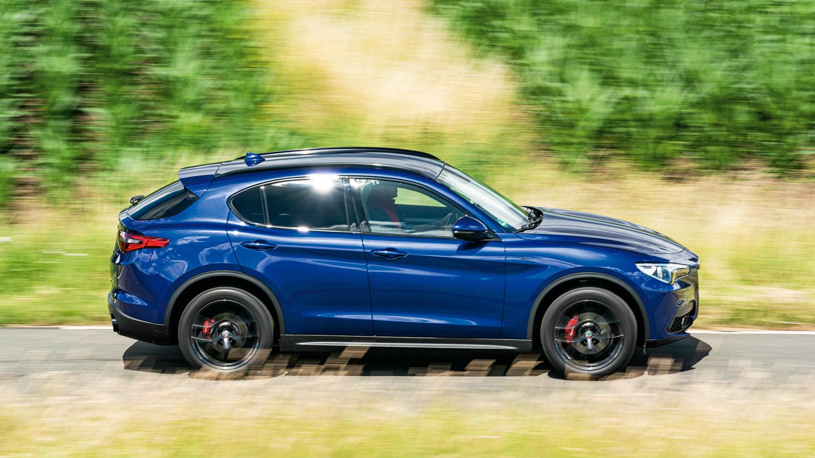 Συγκρίνουμε Alfa Romeo Stelvio με Range Rover Evoque