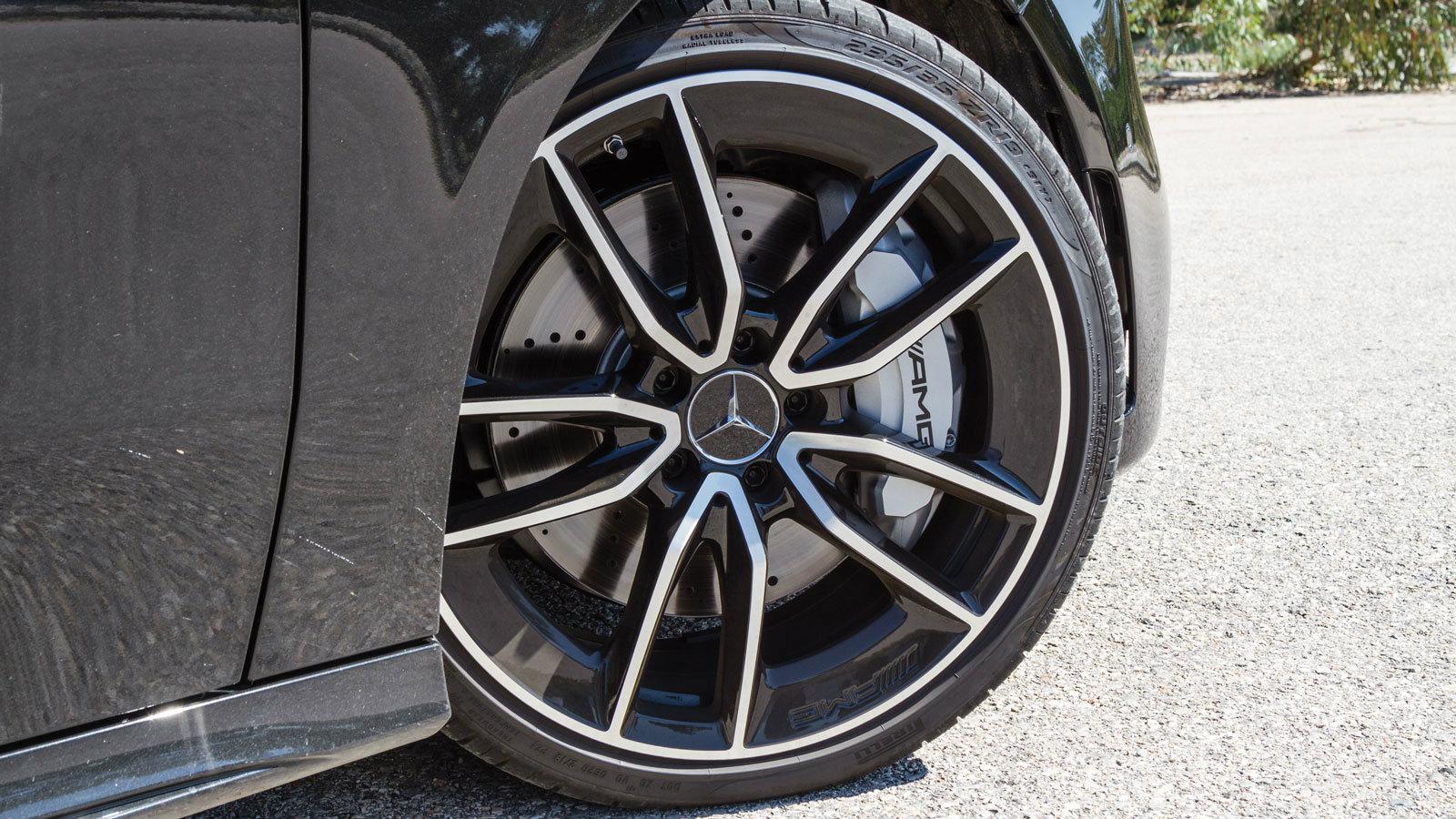 Δοκιμάζουμε τη νέα Mercedes AMG A 35 Sedan