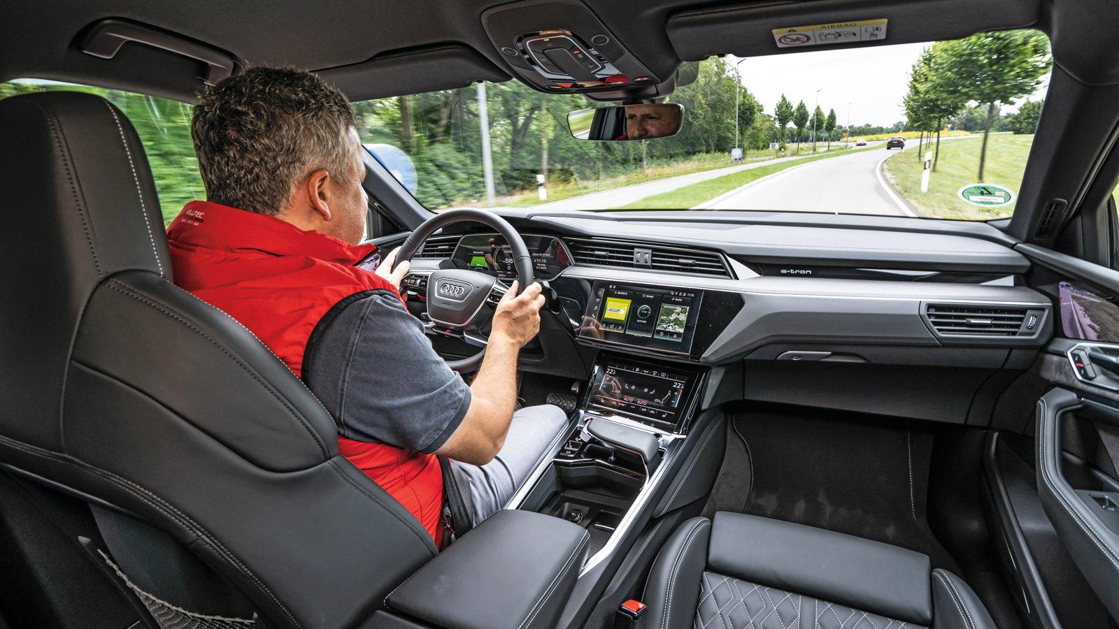 Οδηγούμε το νέο Audi e-tron S Sportback 