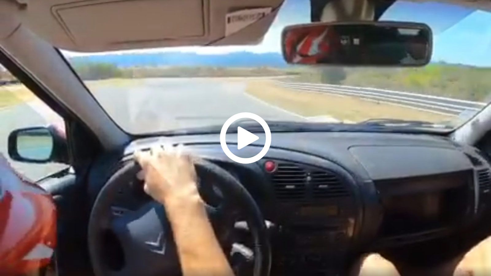 Citroen Xsara πάει με τα μπούνια