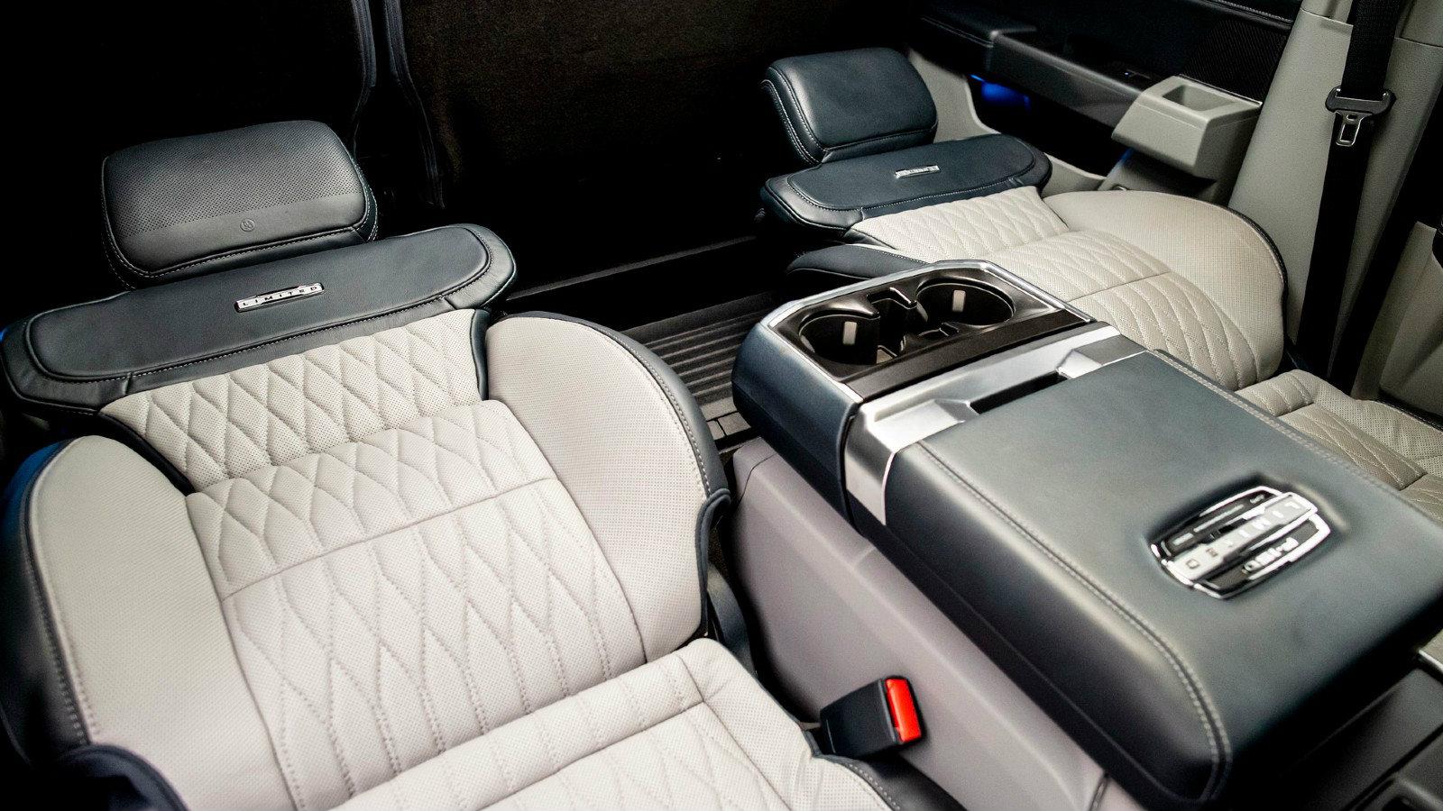 Πατέντα με καθίσματα για... ξάπλα από την Ford F 150 [video]