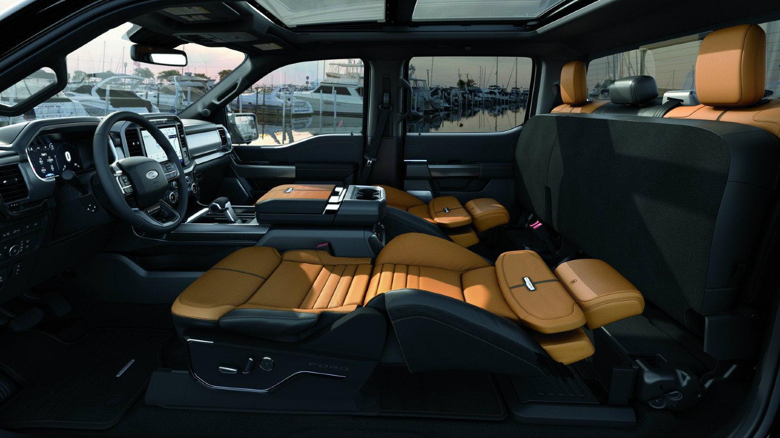 Πατέντα με καθίσματα για... ξάπλα από την Ford F 150 [video]