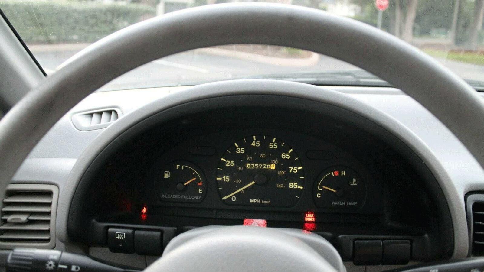 Θα δίνατε ποτέ 4.500 ευρώ γι αυτό το hatchback; 