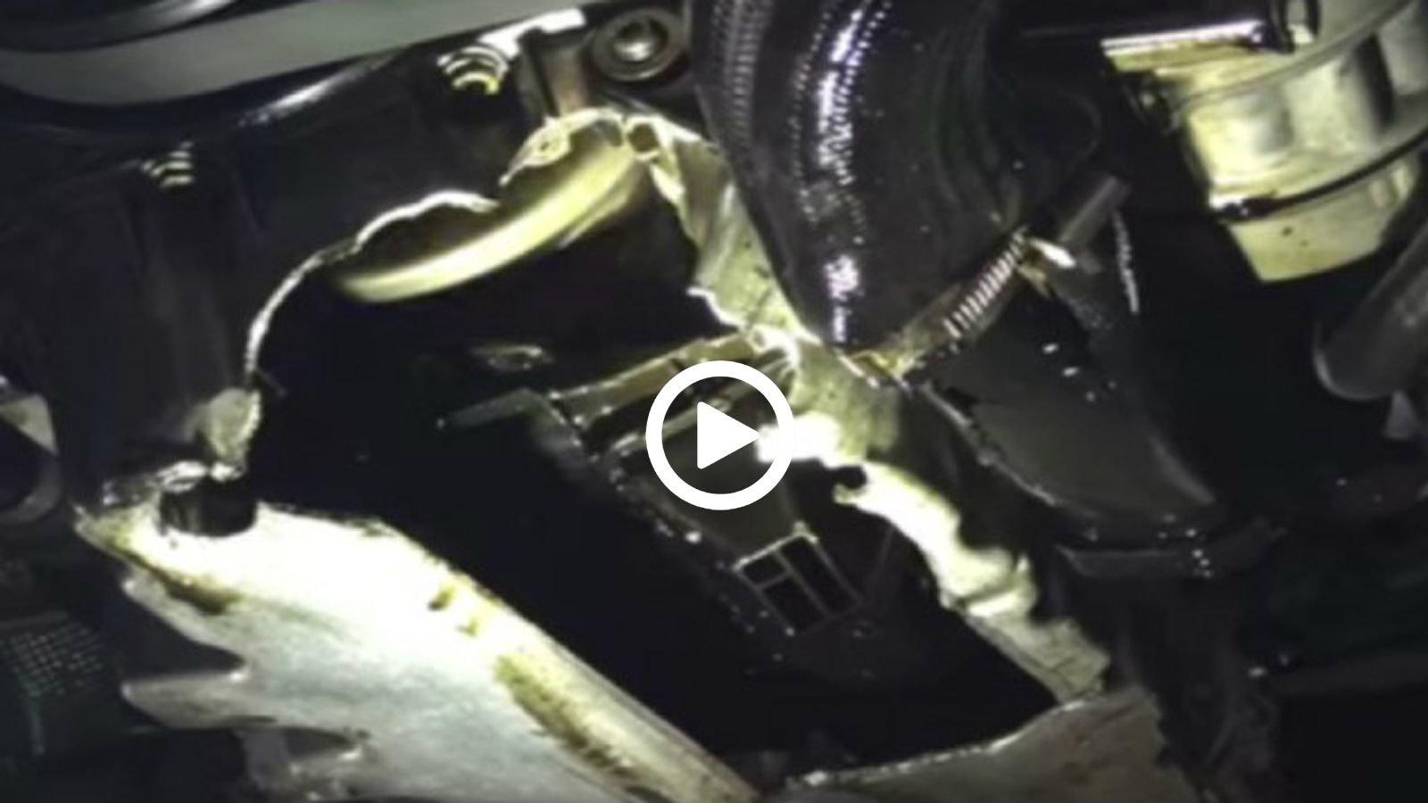 Ποιος κινητήρας δουλεύει χωρίς λάδι και με σπασμένο κάρτερ? [video]