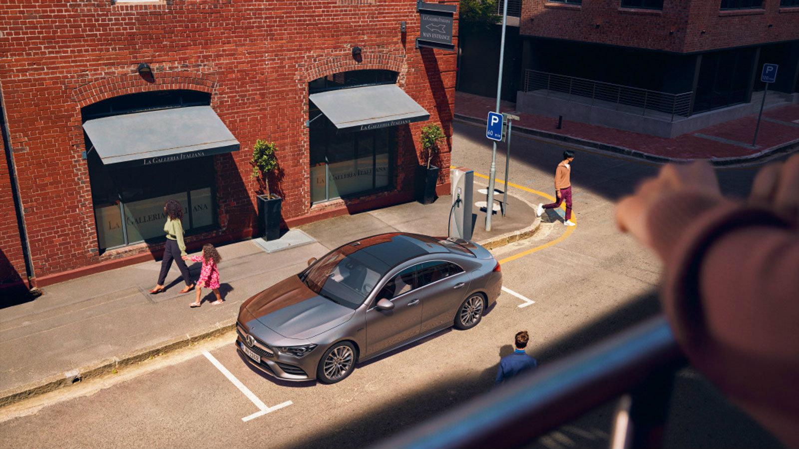 Οι νέες Mercedes GLA 250 e και CLA 250 e 