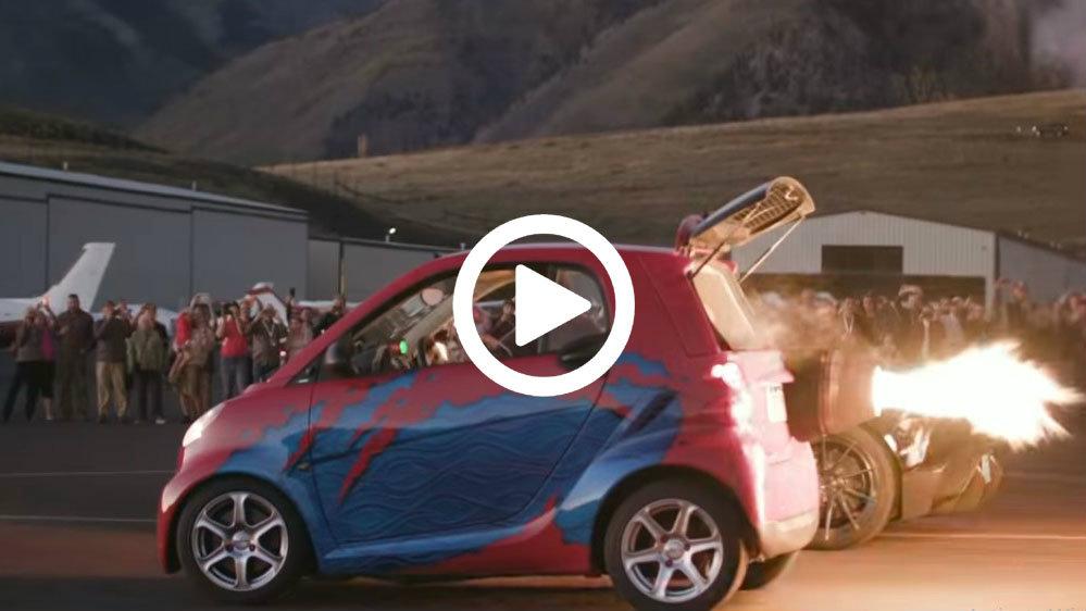 Πυραυλοκίνητο Smart 2.000 ίππων [video]