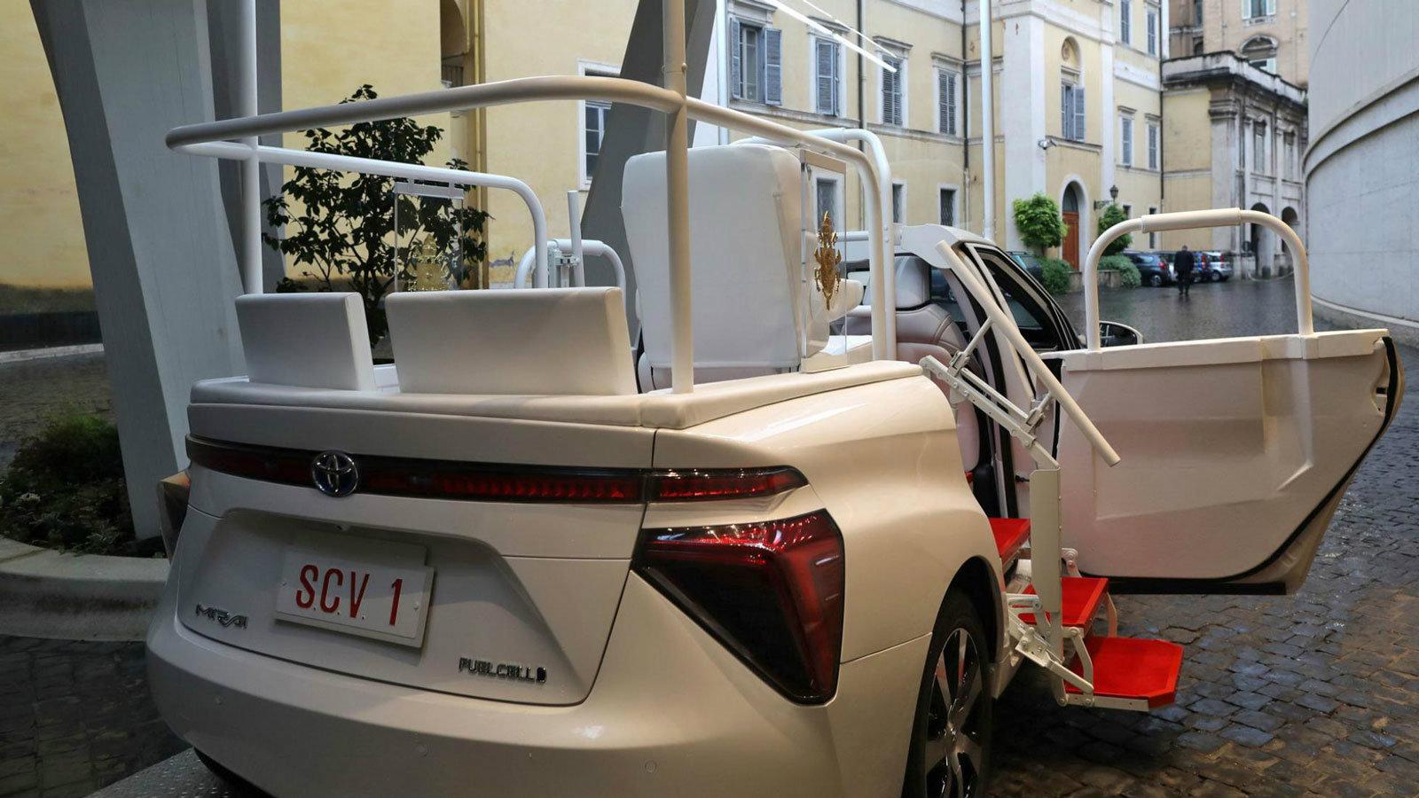 Τοyota Mirai με υδρογόνο το νέο αυτοκίνητο του Πάπα