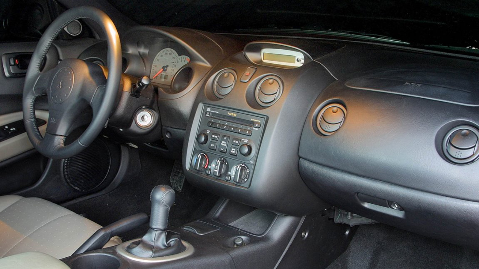 Mitsubishi Eclipse: Το sport coupe με σήμα τα διαμάντια