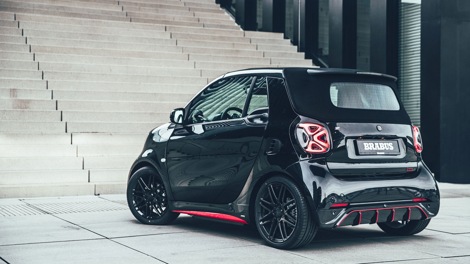 Smart Brabus 92R: Το «supercar της πόλης»