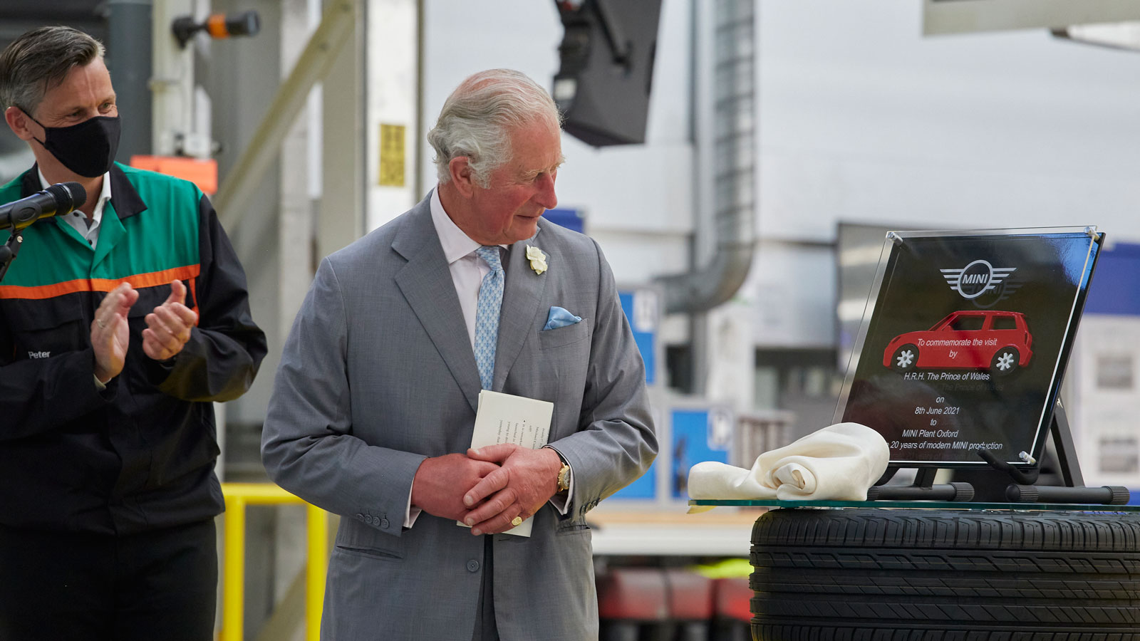 Βασιλική επίσκεψη στα 20ά «γενέθλια» του MINI