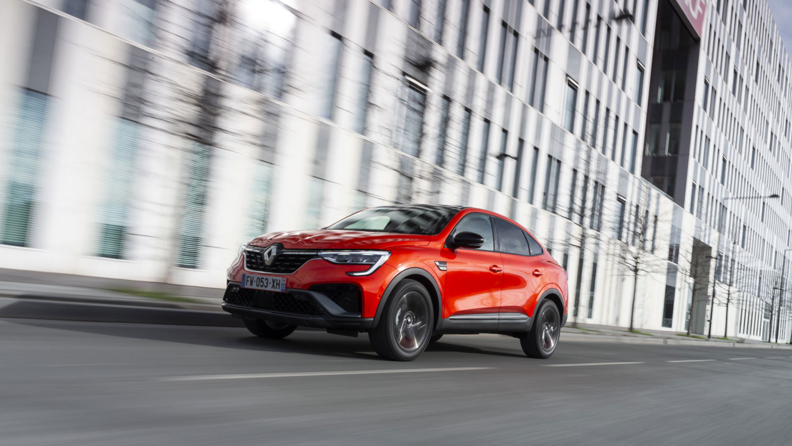 «Πατάει» στην Ευρώπη το νέο Renault Arkana