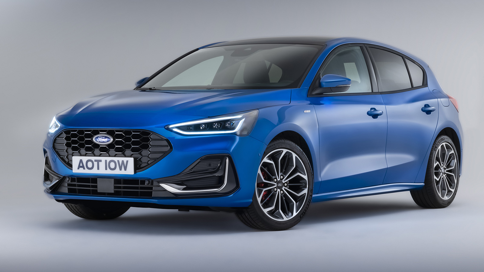 Ford Focus: Ανανεωμένο, με οθόνη 13,2 ίντσες και 7άρι αυτόματο κιβώτιο