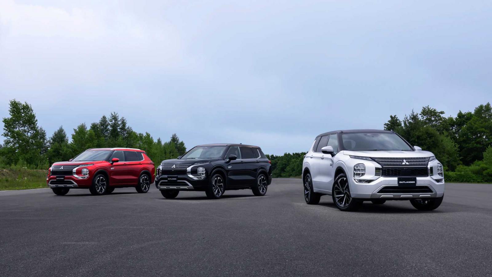 Η πρώτη εικόνα του νέου Plug-In Hybrid Mitsubishi Outlander