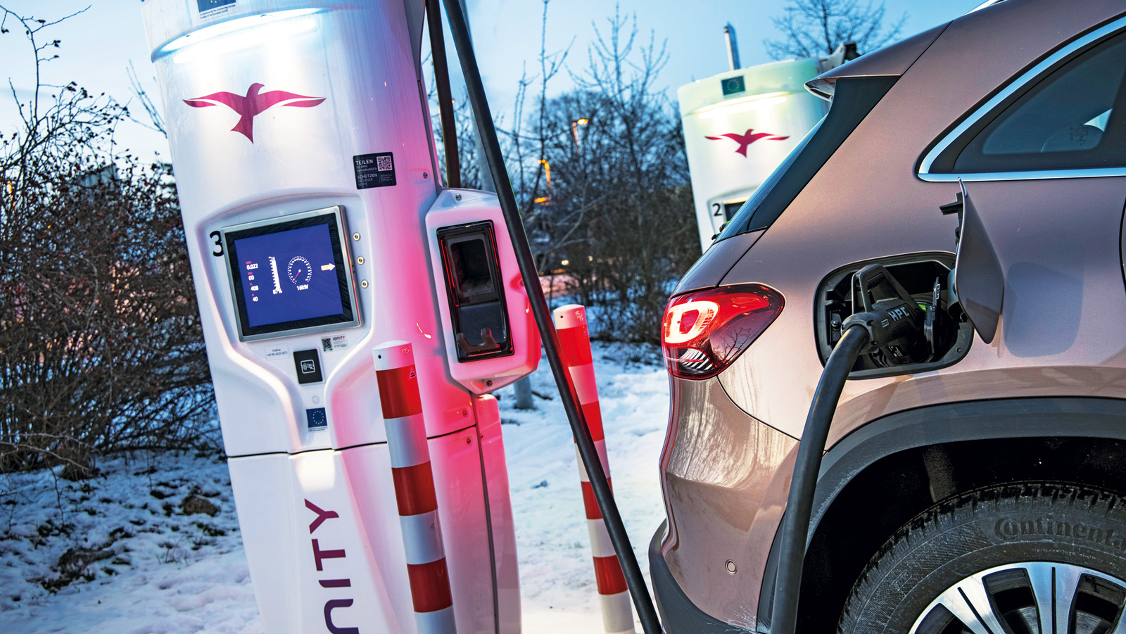 Οδηγούμε νέα Mercedes EQA